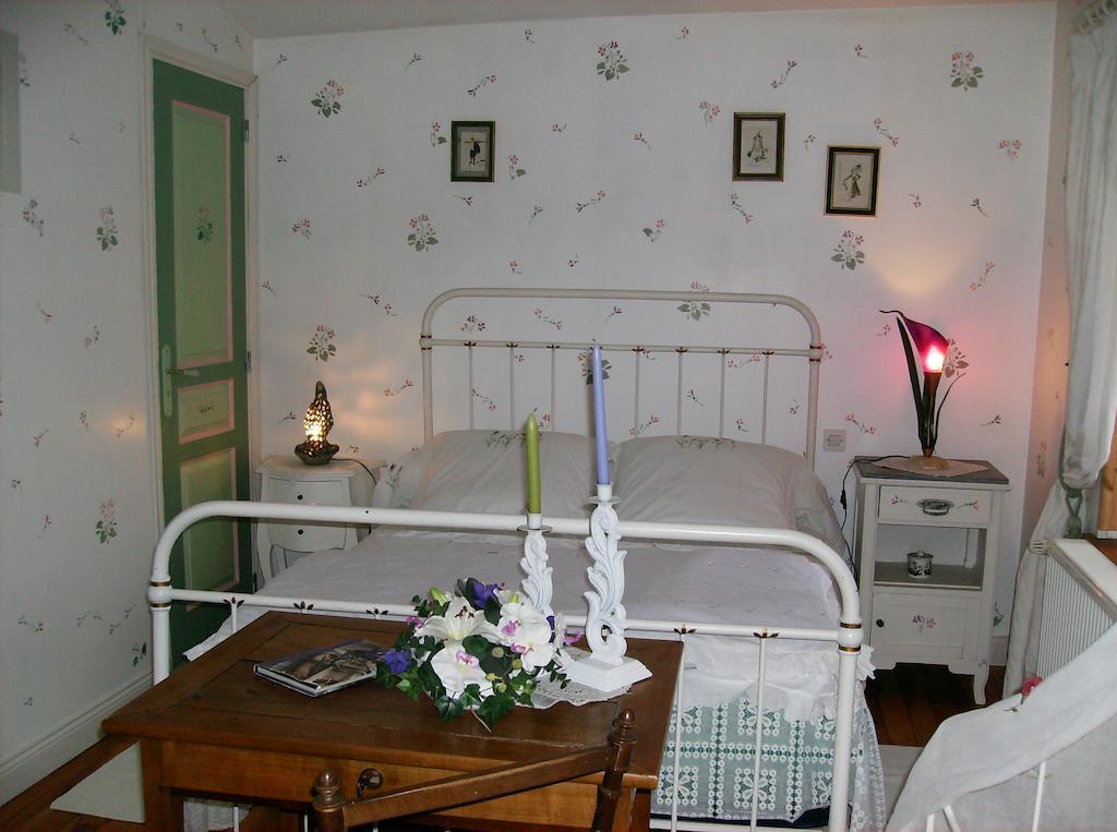 A L'Antan - La Ferme D'Octave Bed and Breakfast Saint-Hilaire-de-Villefranche Δωμάτιο φωτογραφία